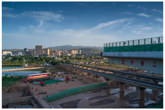 絲綢之路再現長虹，徠卡TS16助力渭河特大橋轉體合攏